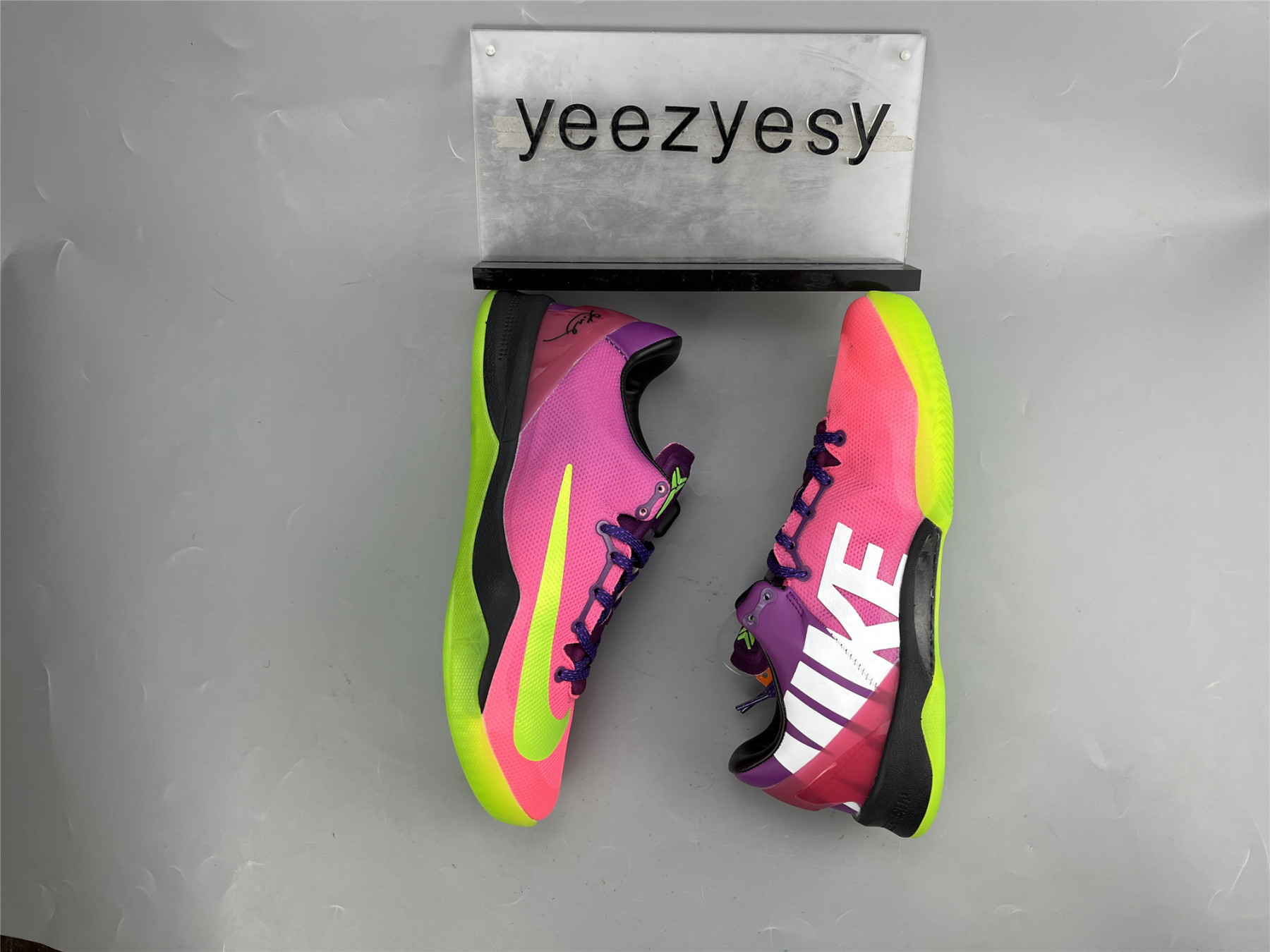 UA NIKE KOBE 8 SYSTEM 