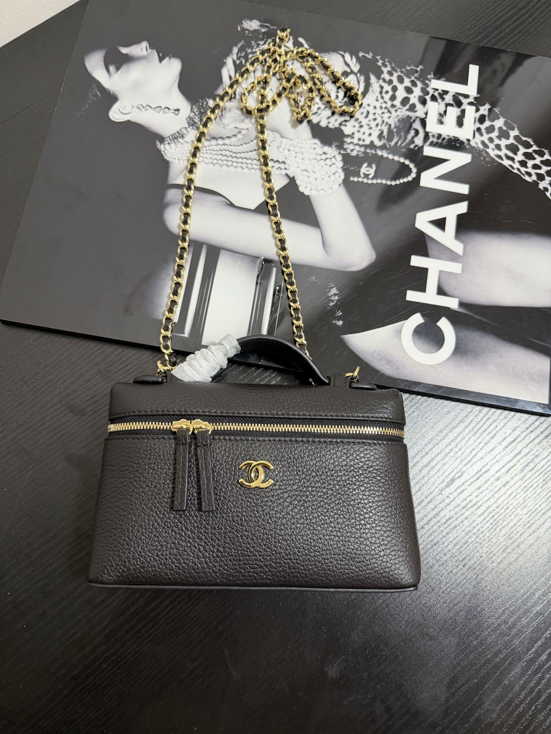 Ch**el classic vanity with chain handbag ap5346 17x19.5x5cm