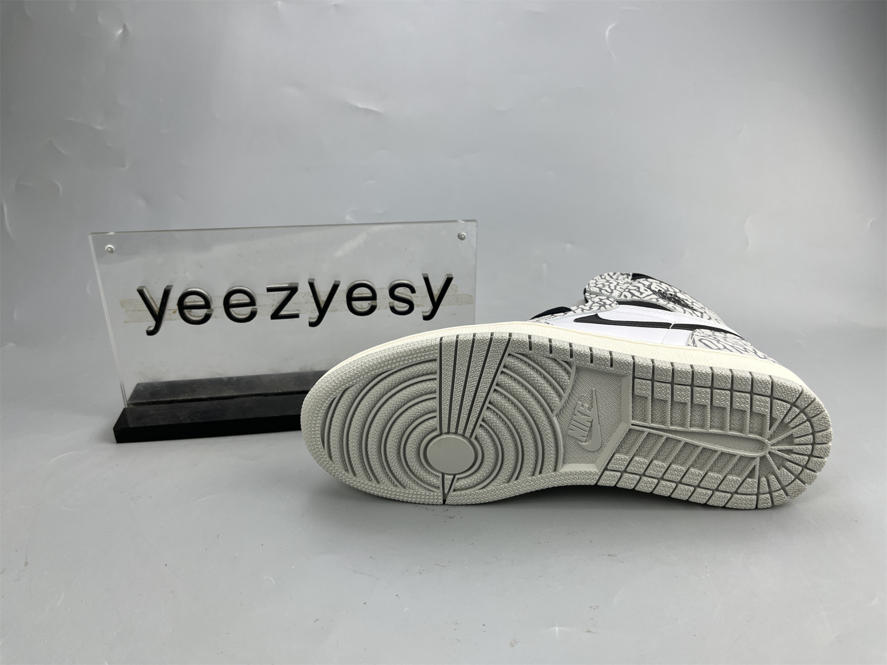 UA AIR JORDAN 1 RETRO HIGH OG 