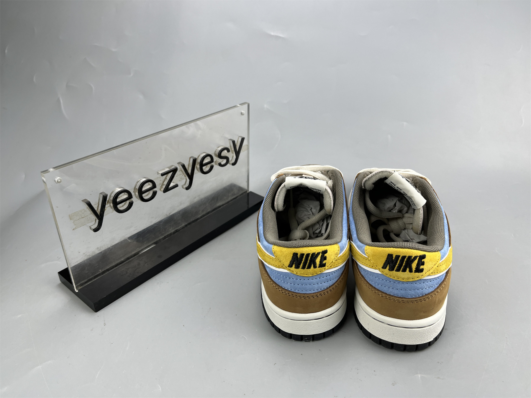 UA NIKE DUNK CAFE BRUN CLAIR