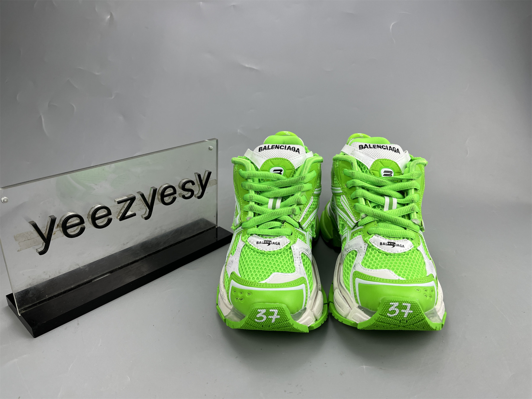 UA RUNNER WHITE GREEN
