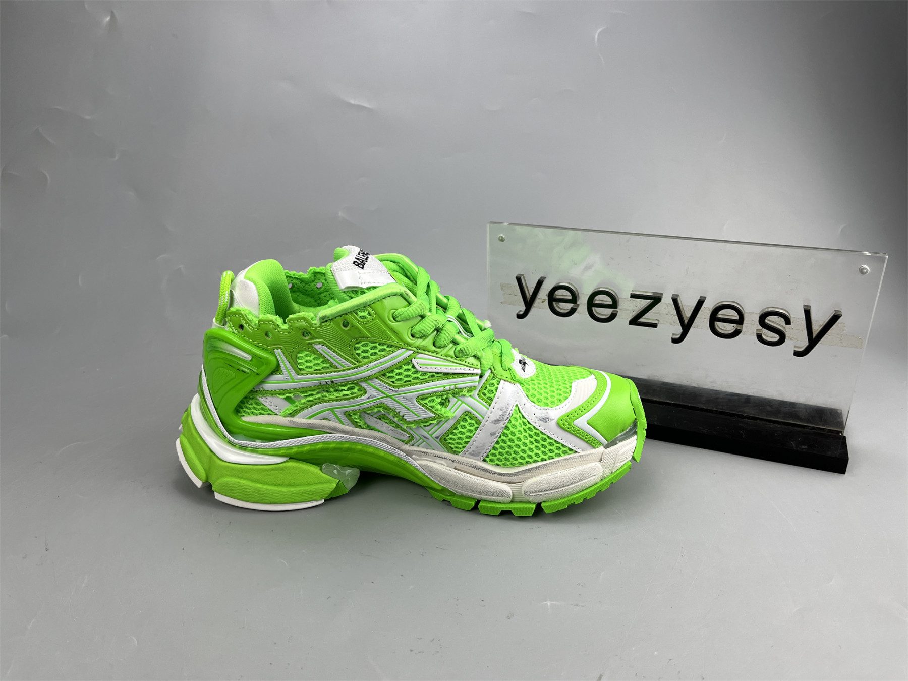 UA RUNNER WHITE GREEN