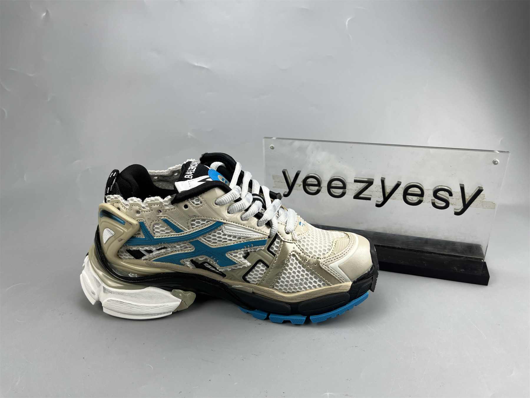 UA RUNNER BLACK CHAMPAGNE ORCHID