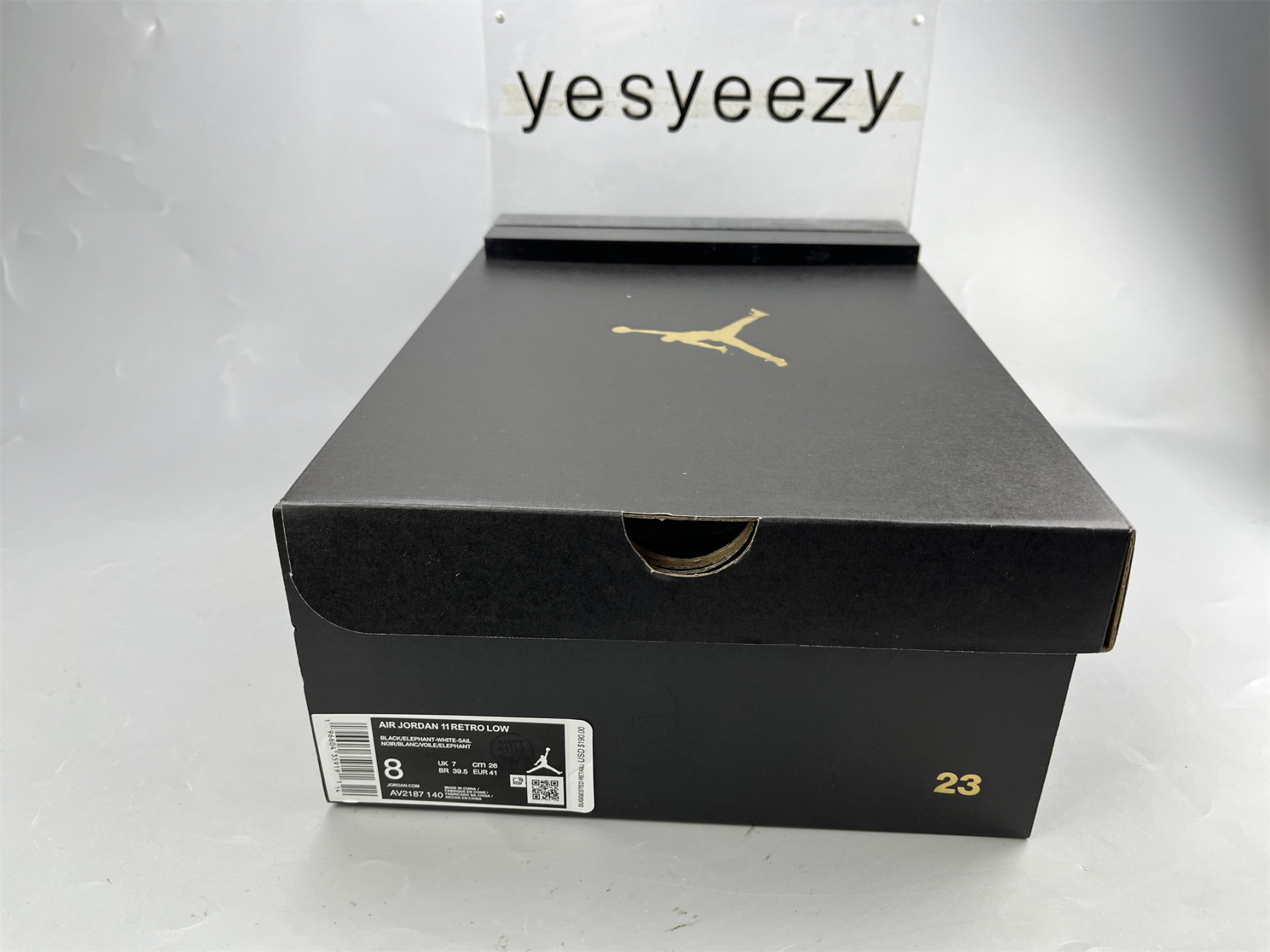 UA AIR JORDAN 11 LOW ELEPHANT