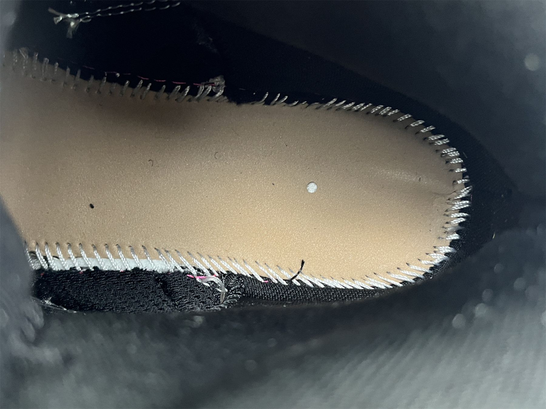 UA RUNNER HIGHTOP WHITE BLACK