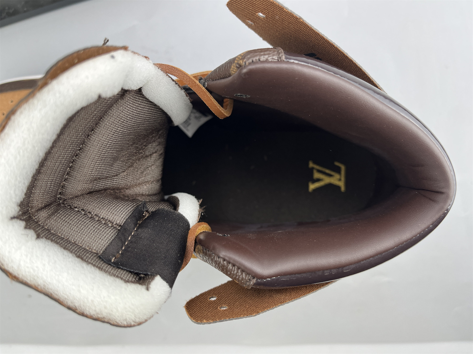 UA LV OFF WHITE X NIKE AIR JORDAN 1 RETRO HIGH