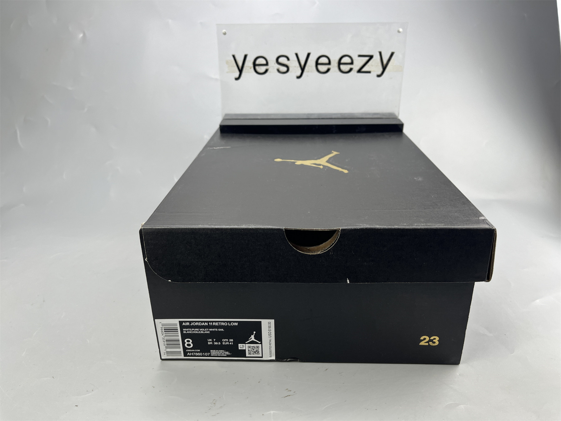 UA WMNS AIR JORDAN 11 RETRO LOW 