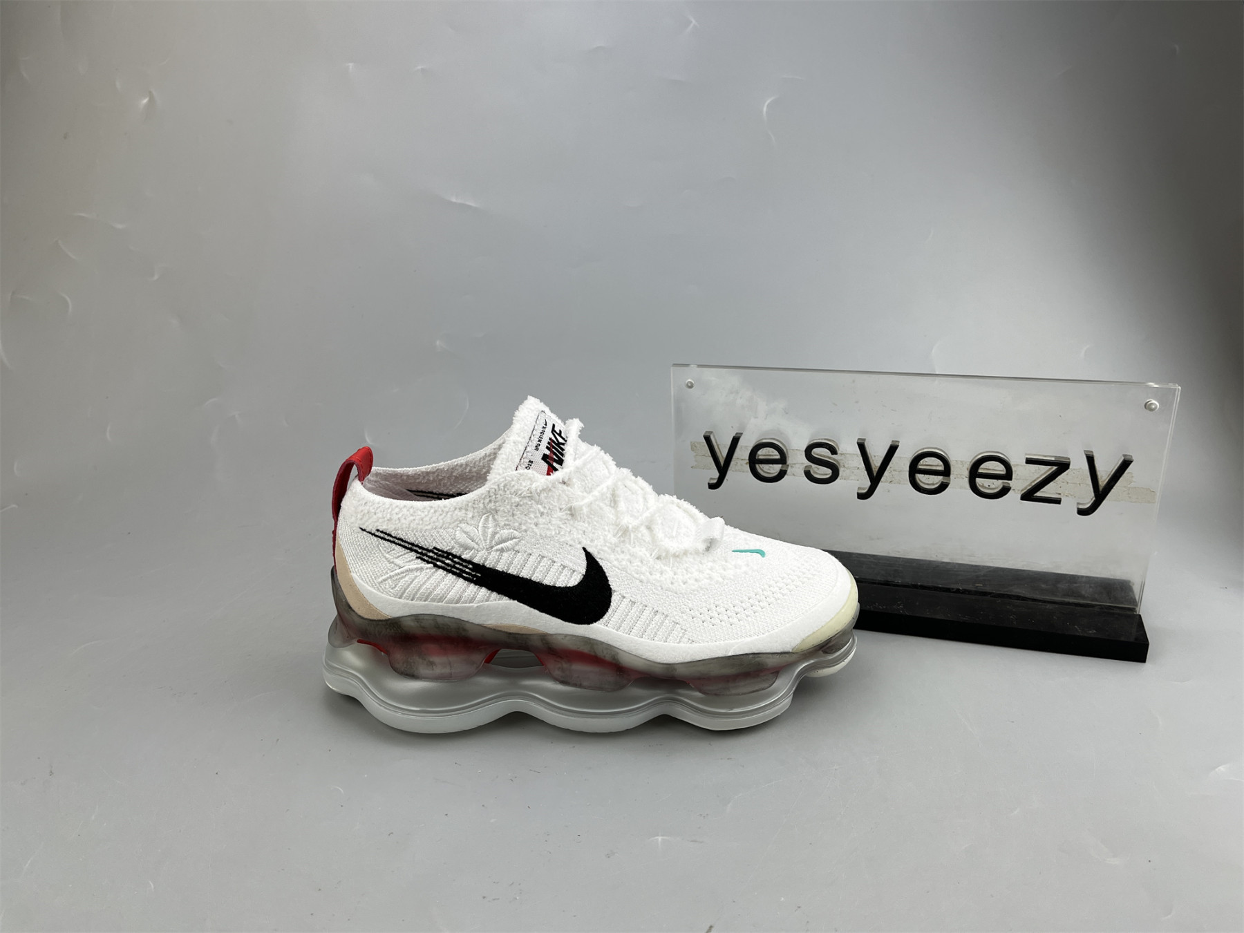 UA NIKE AIR MAX SCORPION FLYKNIT 