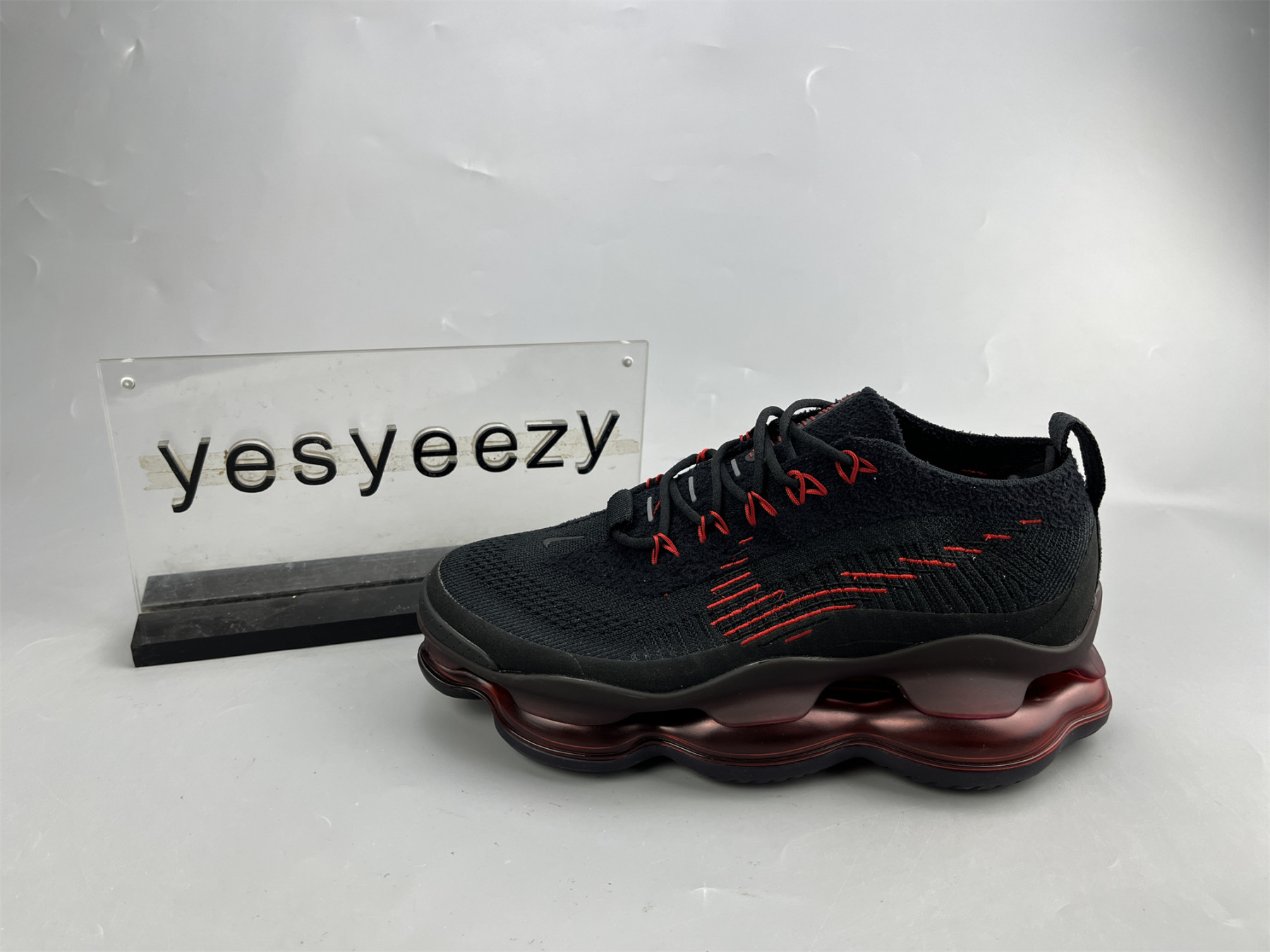 UA NIKE AIR MAX SCORPION FLYKNIT 