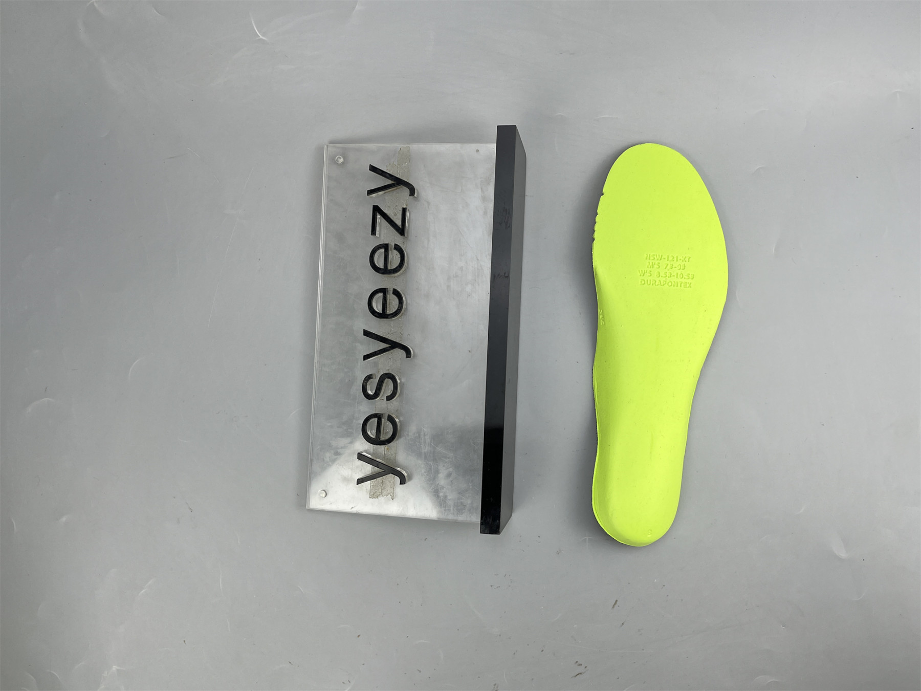 UA NIKE AIR MAX SCORPION FLYKNIT 