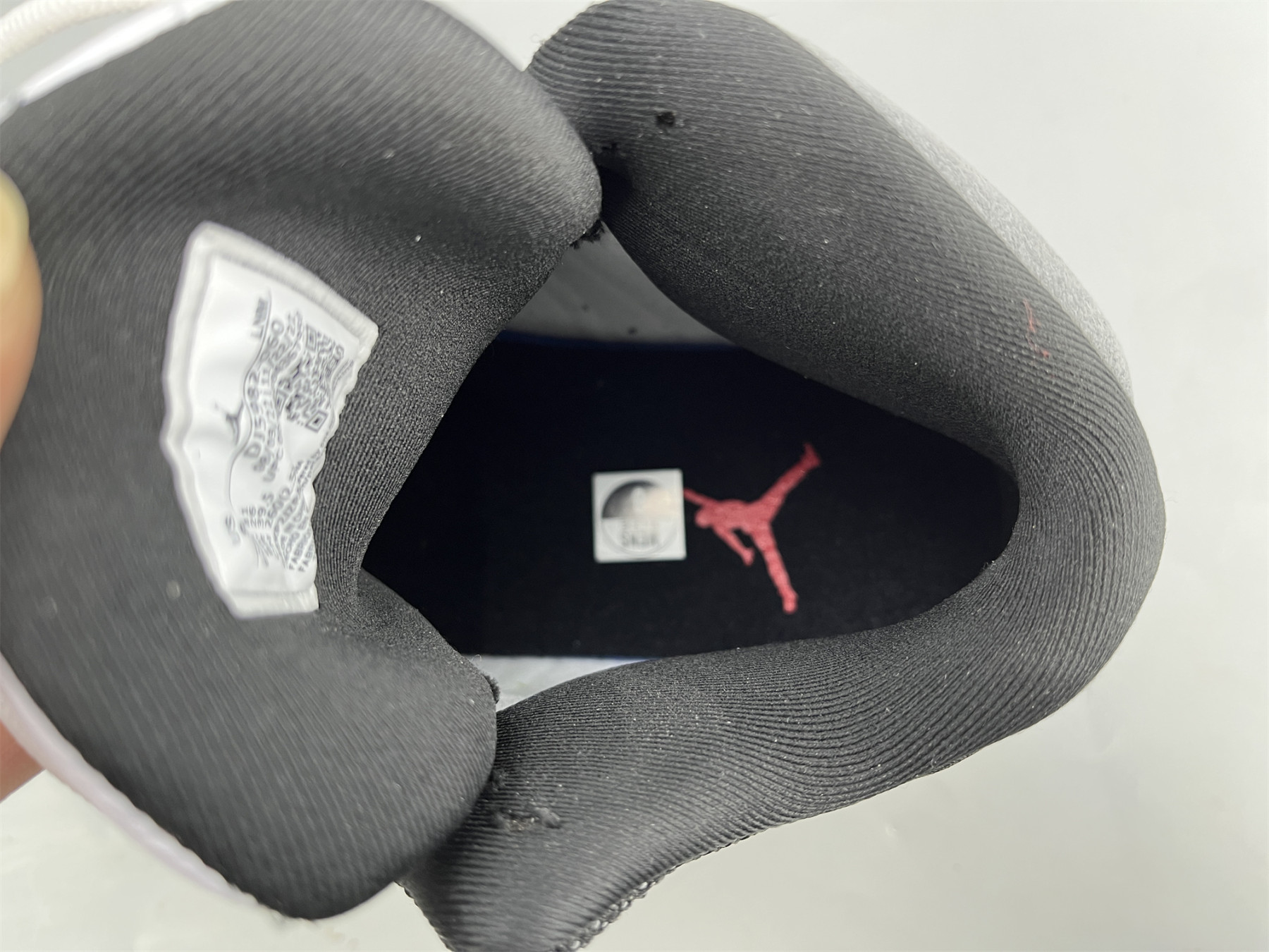 UA AIR JORDAN 13 RETRO 