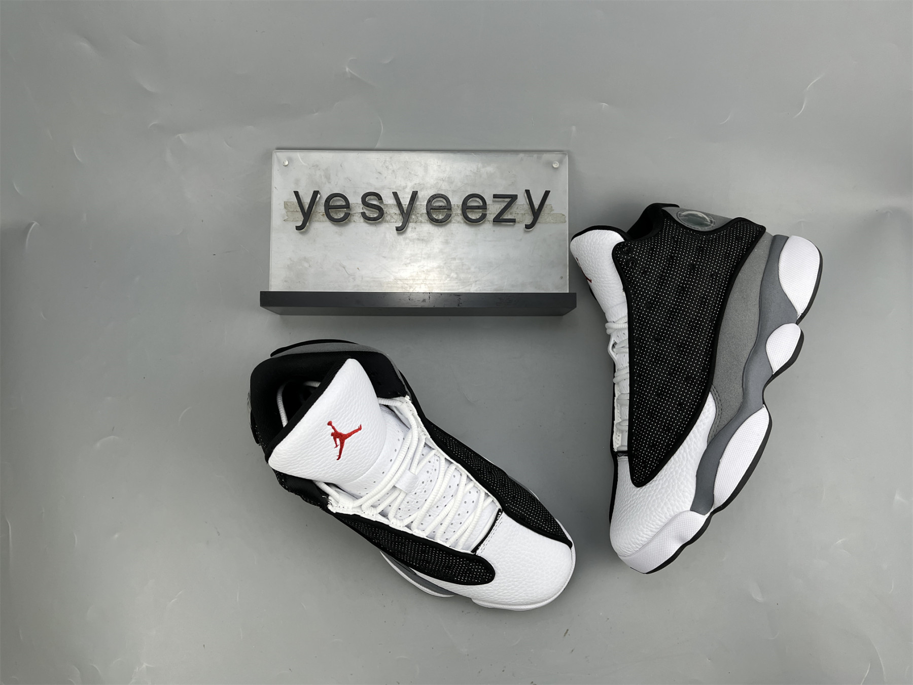 UA AIR JORDAN 13 RETRO 