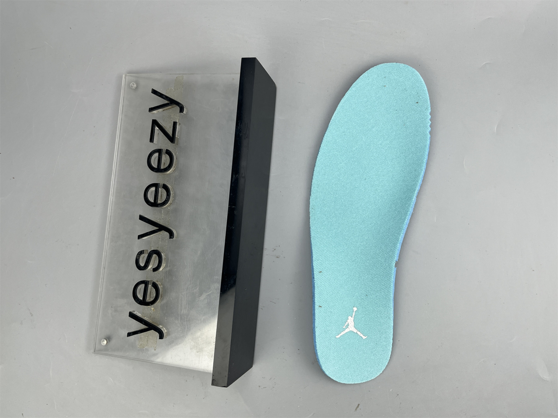 UA AIR JORDAN 1 LOW T*f*ny PHANTOM