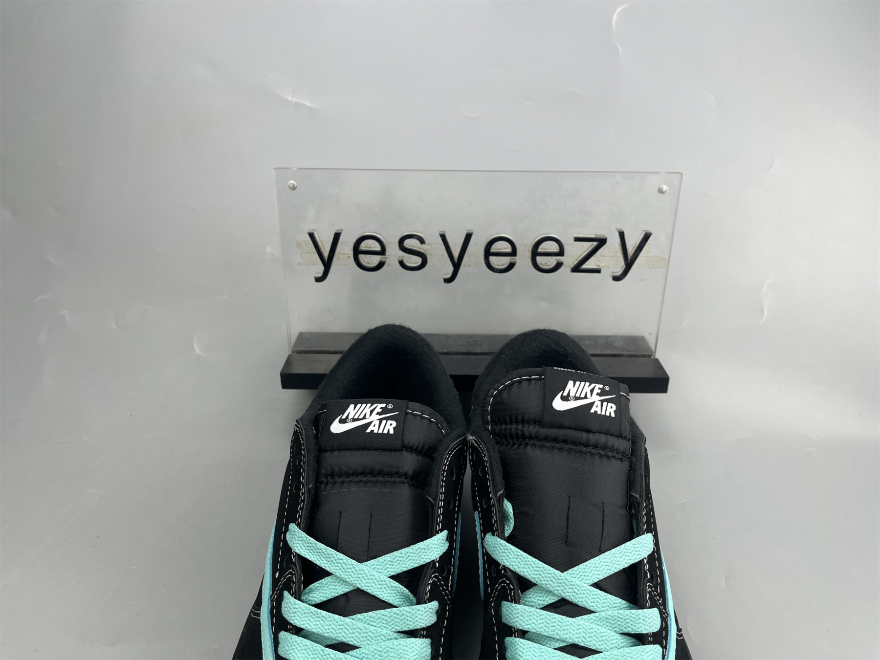 UA AIR JORDAN 1 LOW T*f*ny PHANTOM