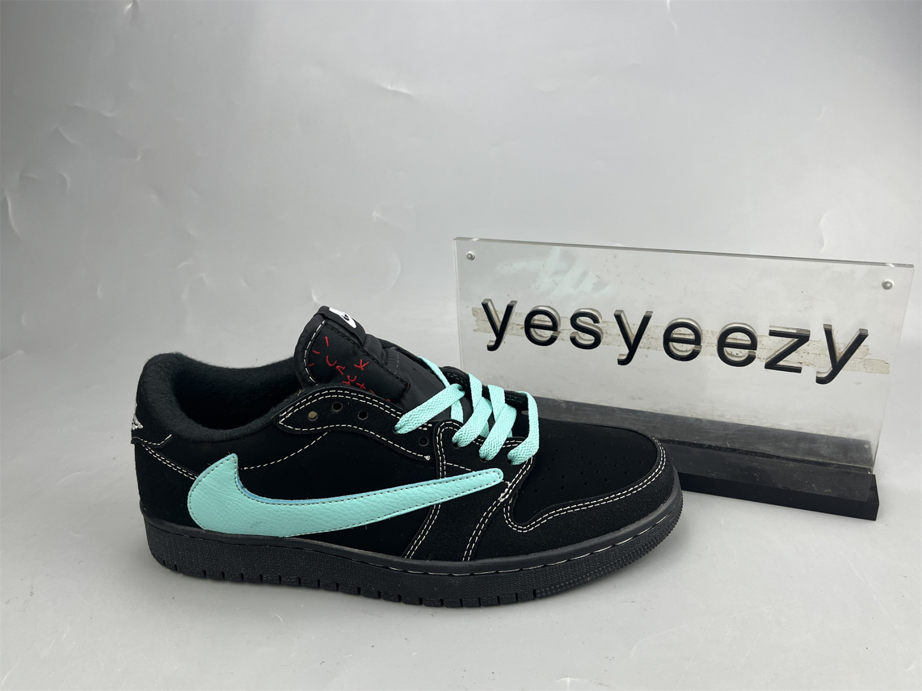 UA AIR JORDAN 1 LOW T*f*ny PHANTOM