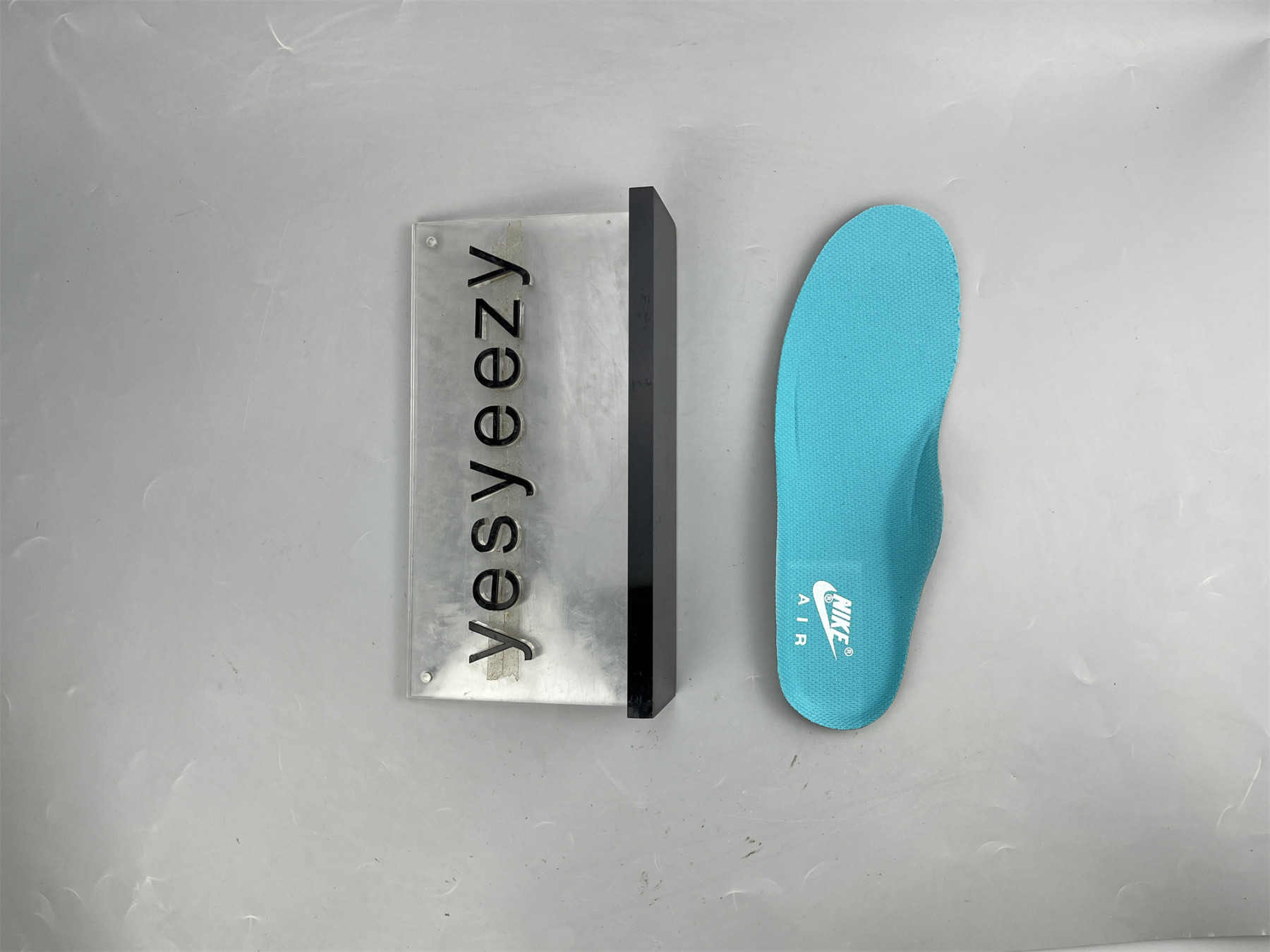 UA NIKE AIR FORCE 1 LOW TIFFANY & CO. X 1837