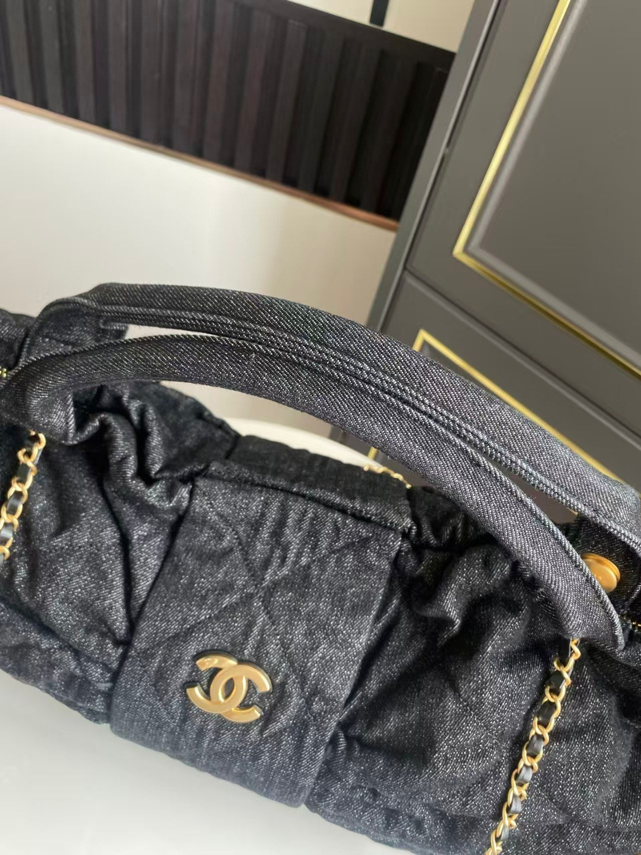 Ch**el Maxi Bow Bag 42x51x5cm