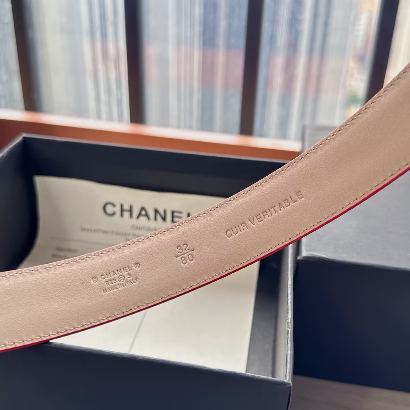 Ch**el belt
