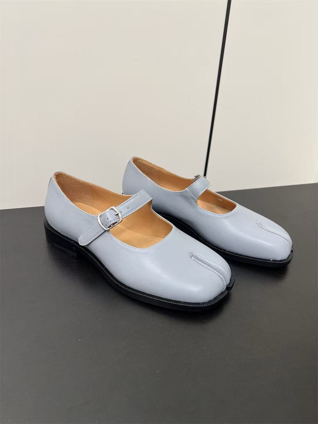 UA Ma1s0n Marg*e1a Mary Jane Shoes