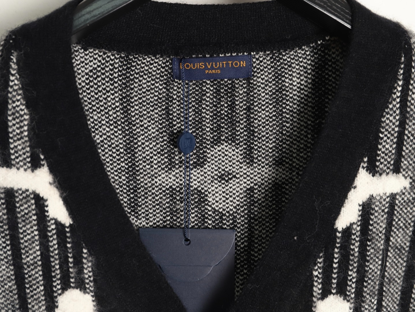 L0vis Vvtt0n 25ss Knitting Cardigan