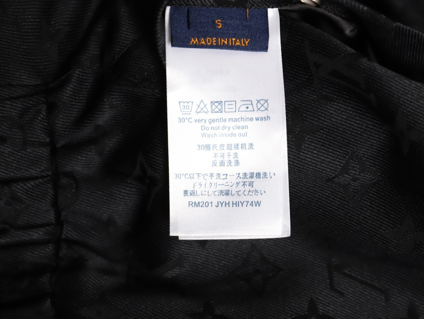 L0vis Vvtt0n LV 25FW Reversible Coats