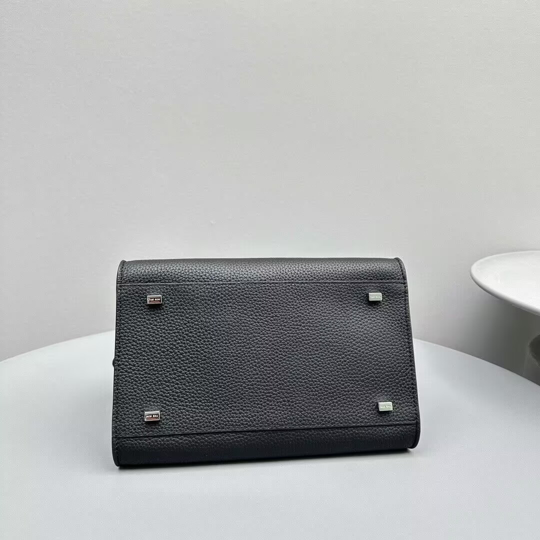 The R0w MARGAUX 10 26x17.5x21cm