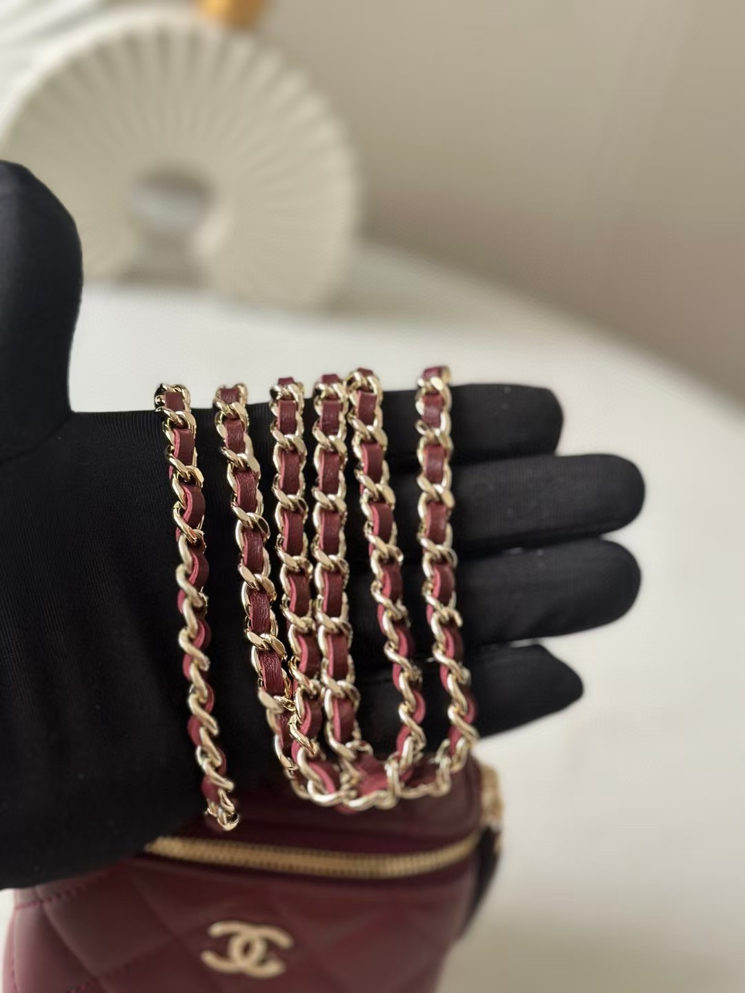 Ch**el Classic Top Handle Vanity Case with Chain 10x7x9cm