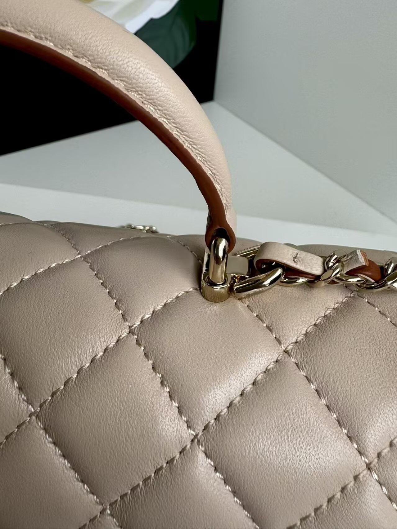 Ch**el Mini CF handle 20x12x6cm