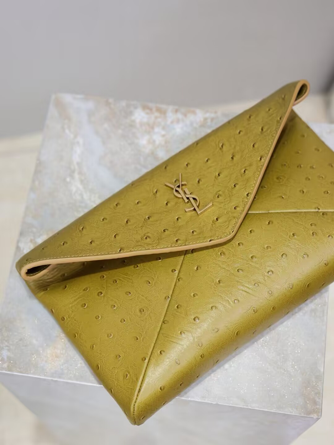 Y51 CASSANDRE large envelope pouch 29.5x18x4.5cm