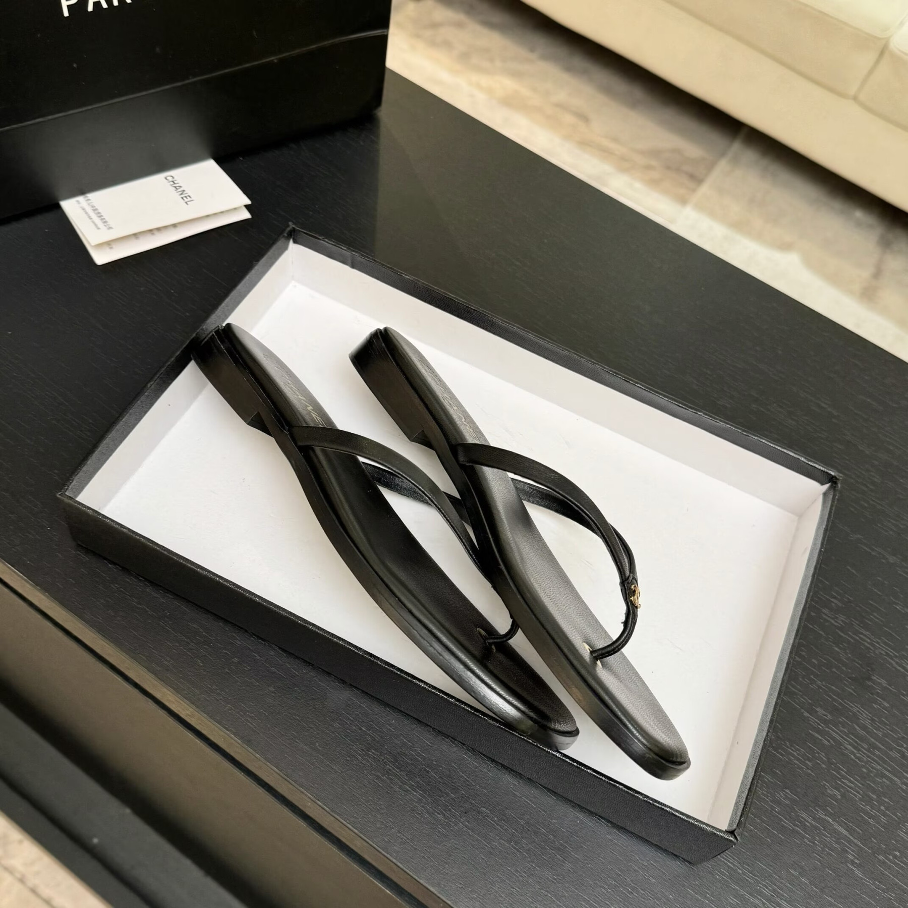UA Ch**el Times Square Thong Sandals