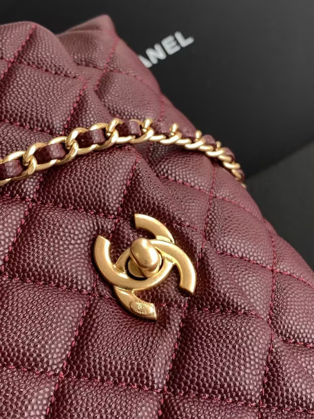 Ch**el mini coco handle 13x19x9cm