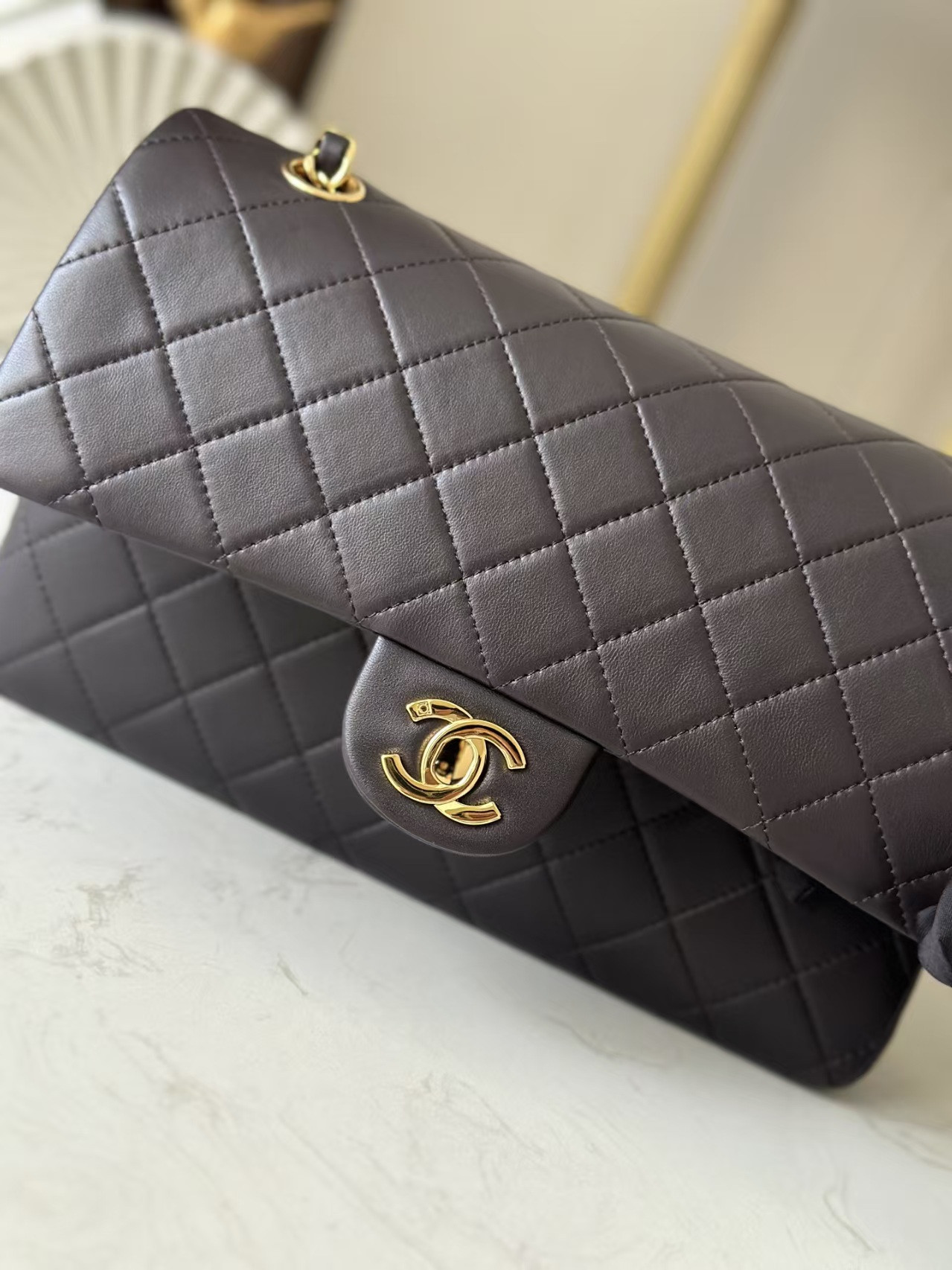 Ch**el Classic Flap Bag 15.5x25.5x6.5cm