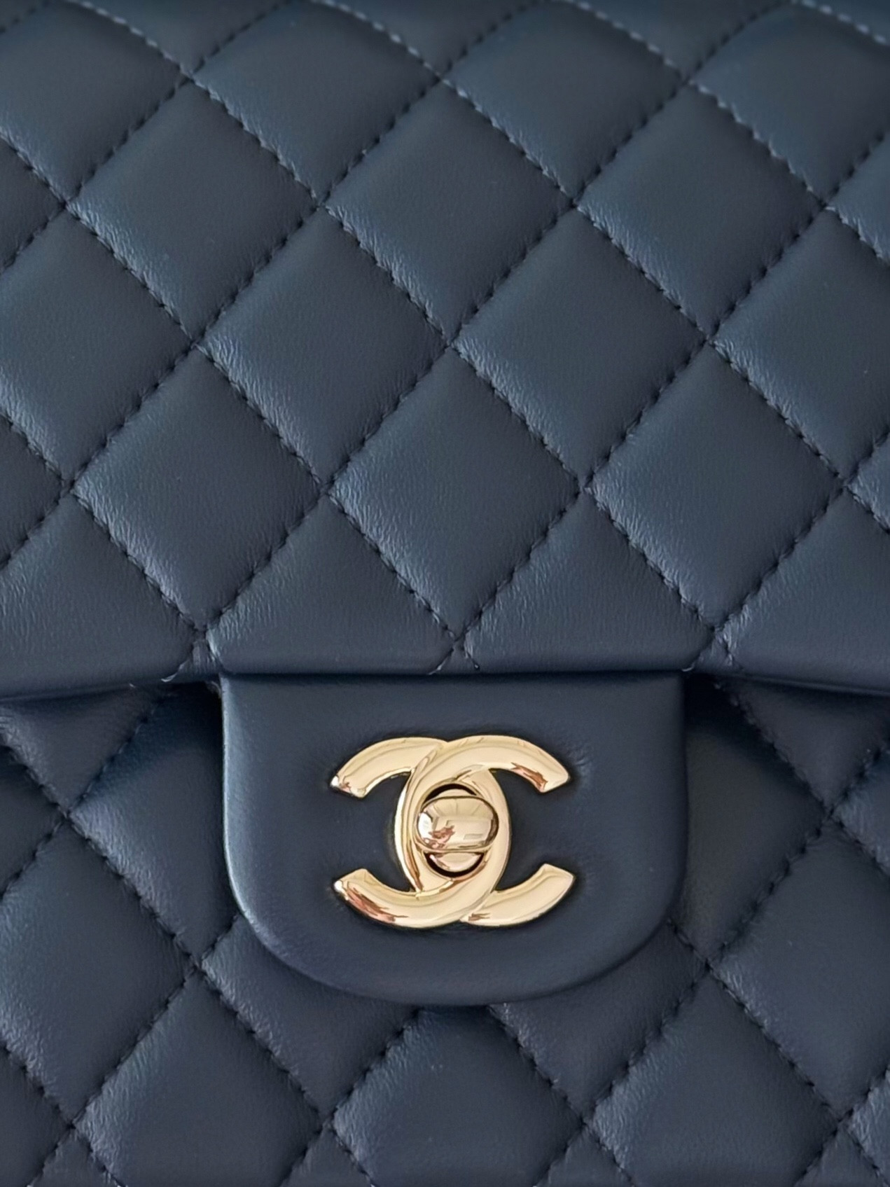 Ch**el flap bag royal blue light gold hardware 25.5x15.5x6.5cm