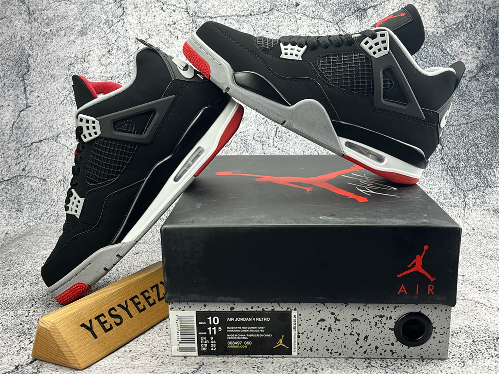 UA AIR JORDAN 4 RETRO OG 