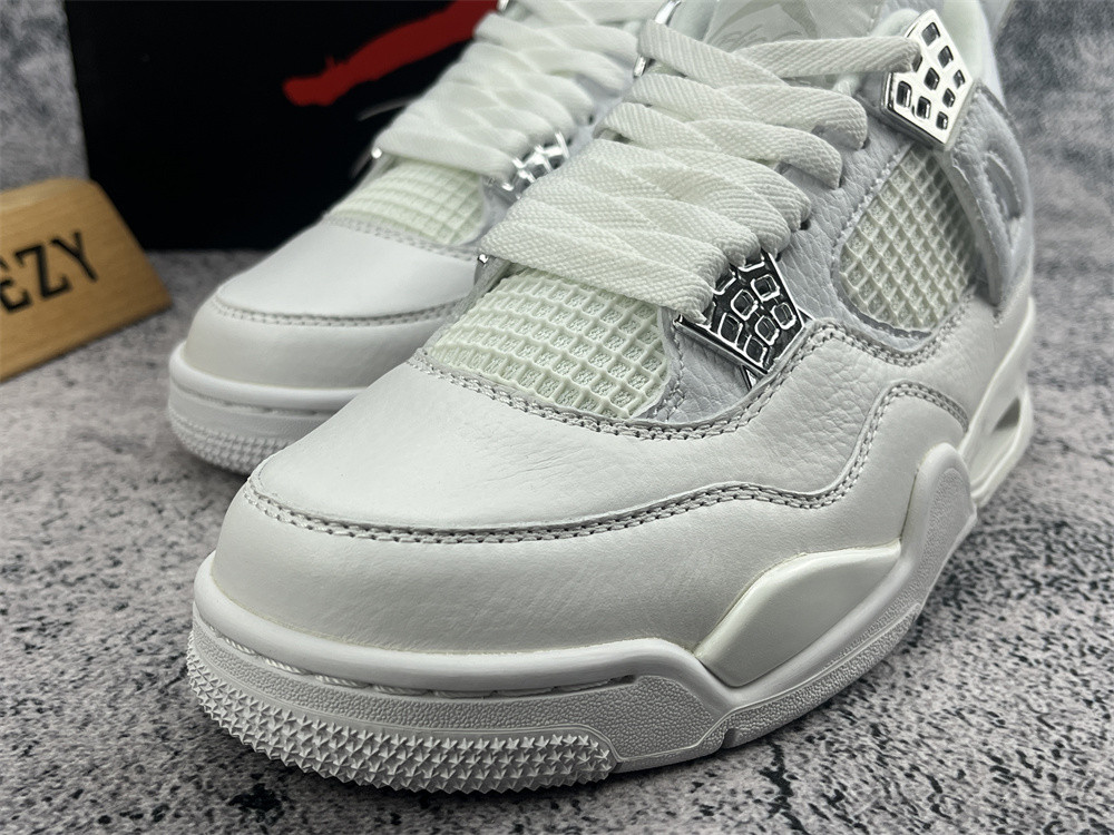 UA AIR JORDAN 4 RETRO "PURE MONEY"