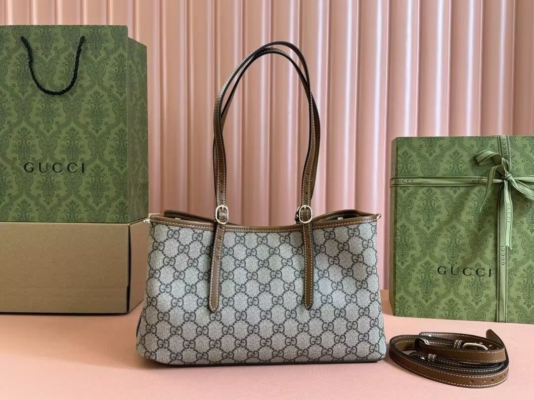 Gvc*1 GG Emblem Tote Bag 31x18.5x11.5cm