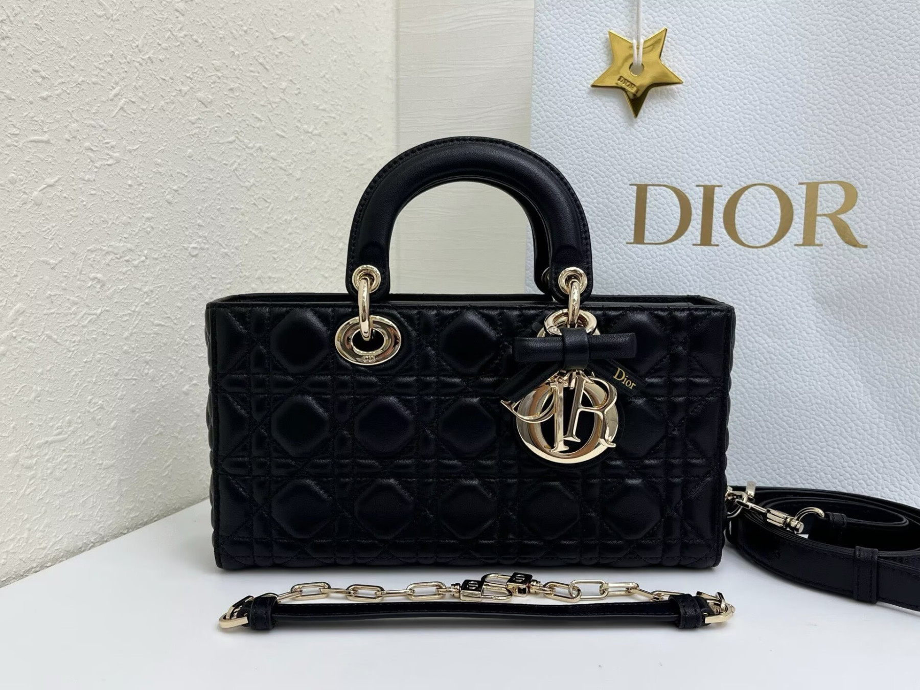 D10r medium lady d-joy bag 26 x13.5 x 5 cm