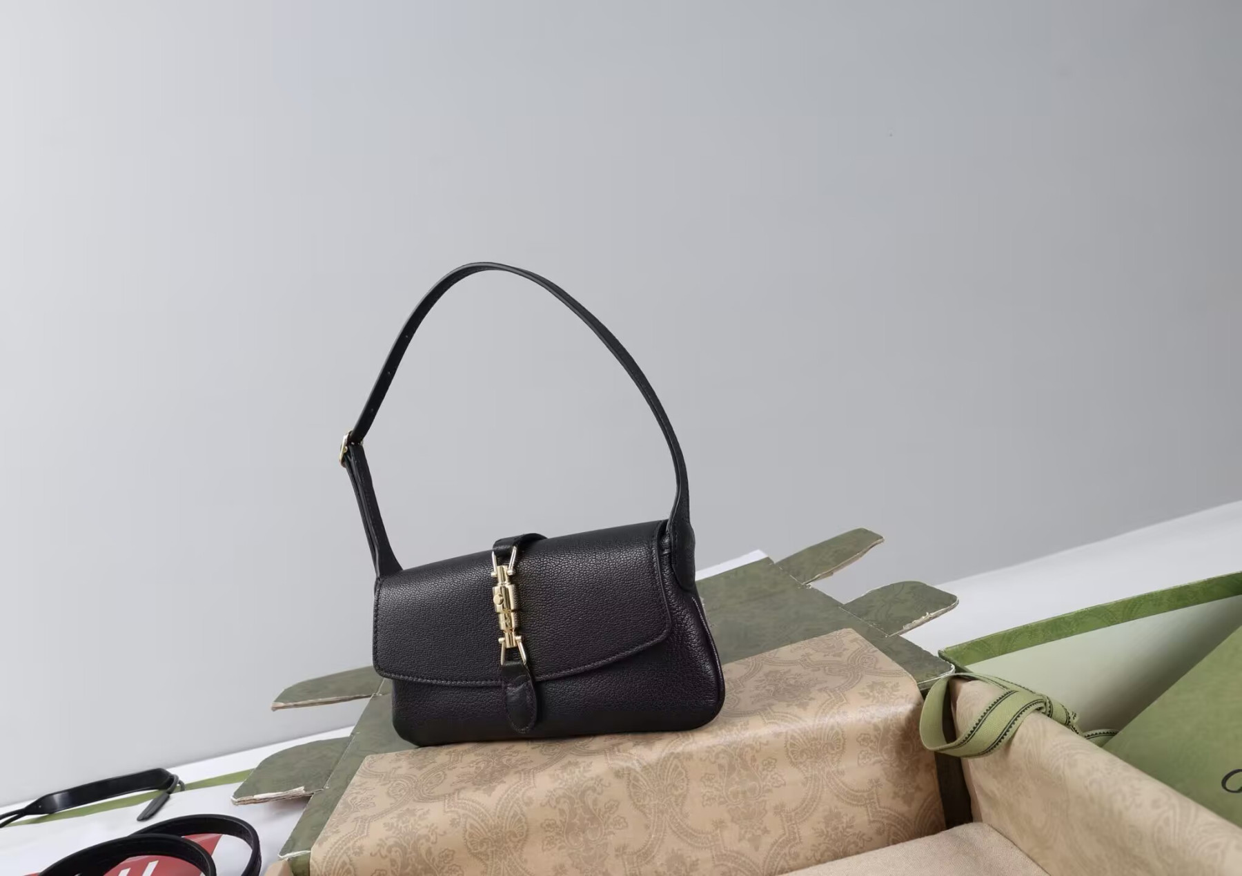 Gvc*1 Jackie Small Shoulder Bag 21.5x11.5x2cm