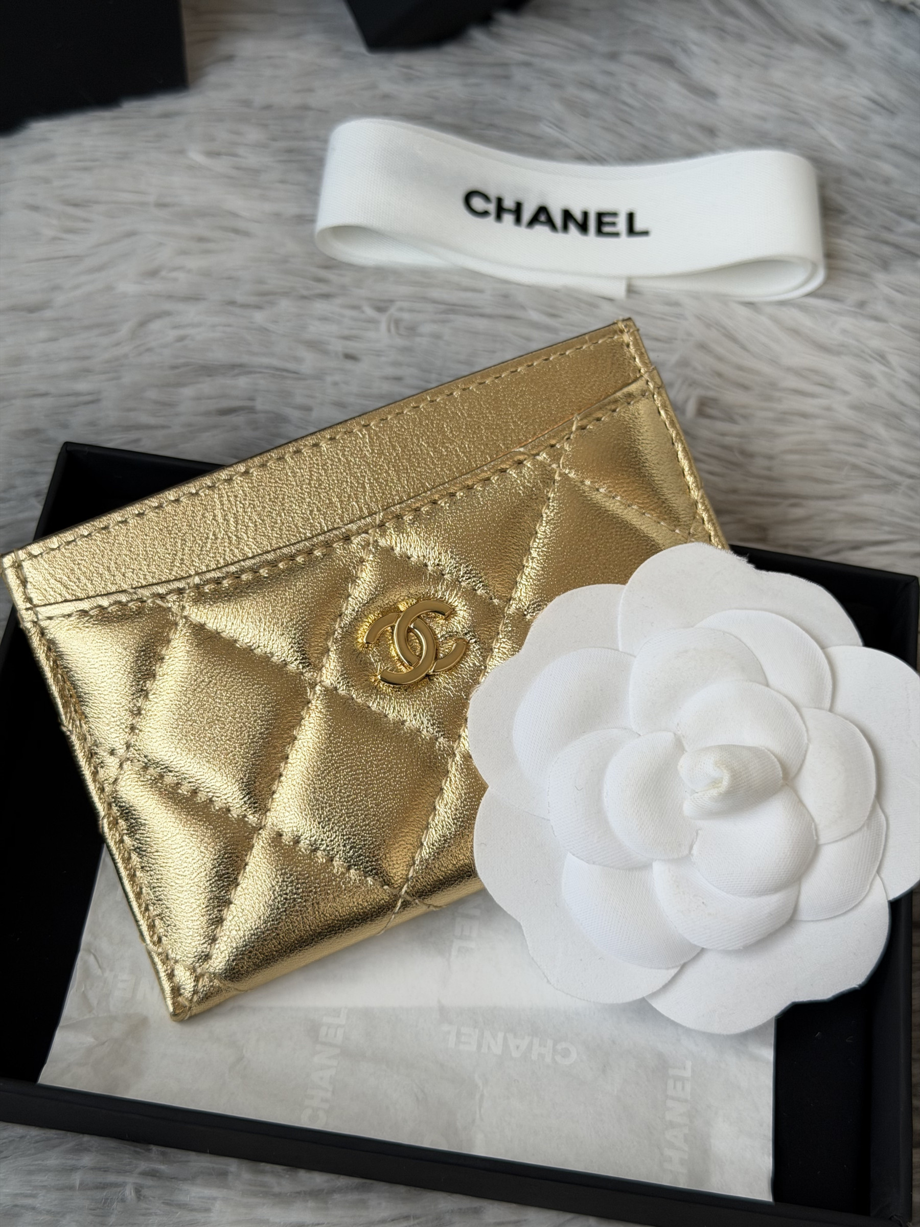 Ch**el CARD HOLDER A31510 11x7.5x1cm