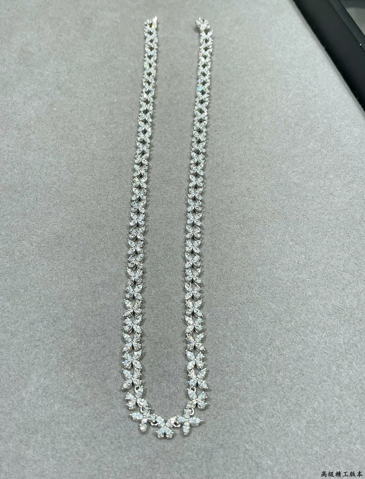 Graff Classic Butterfly D1am0nd Necklace Ag925(Length: 40 cm)