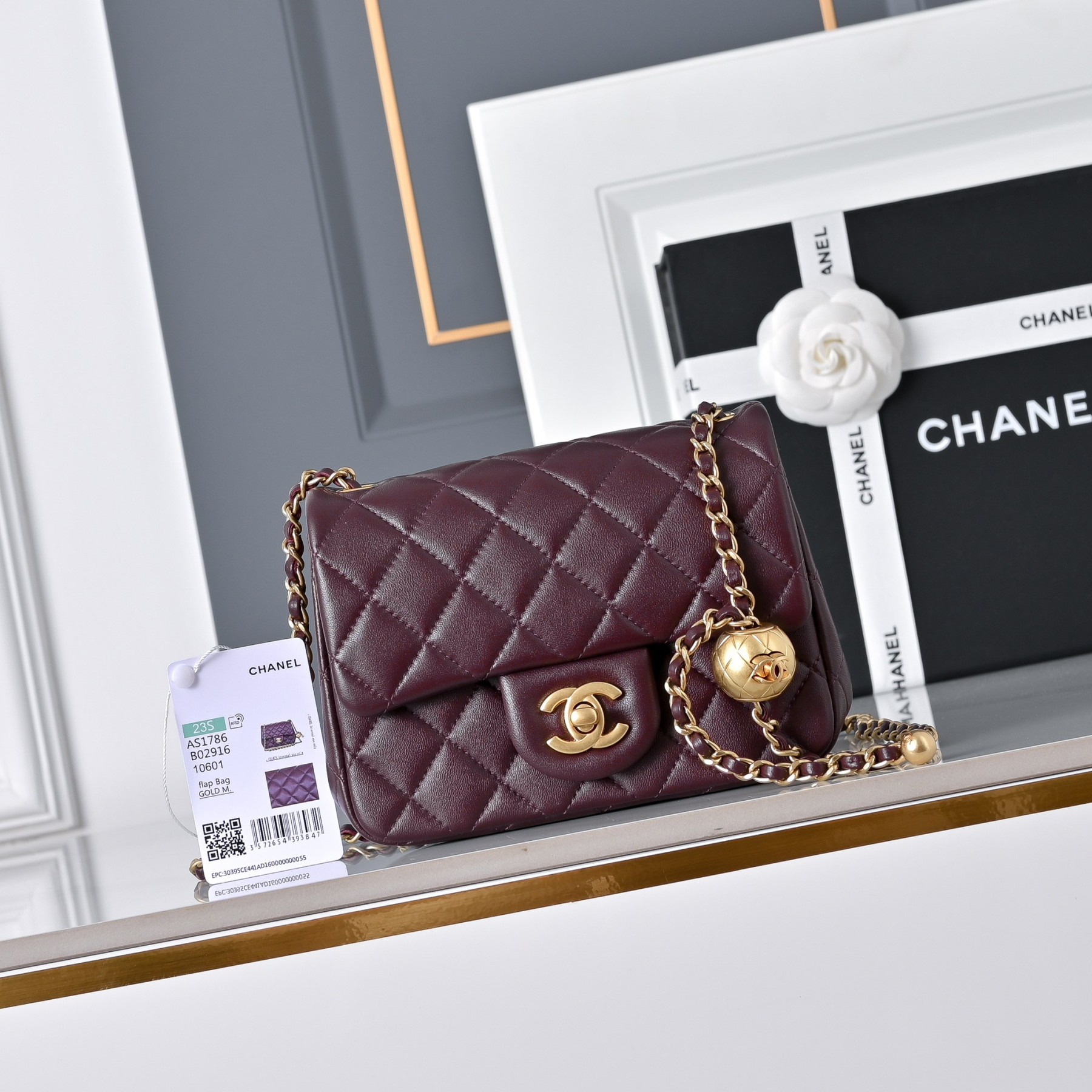 Ch**el Mini Flap Bag Burgundy AS1786 13.5x17x8cm