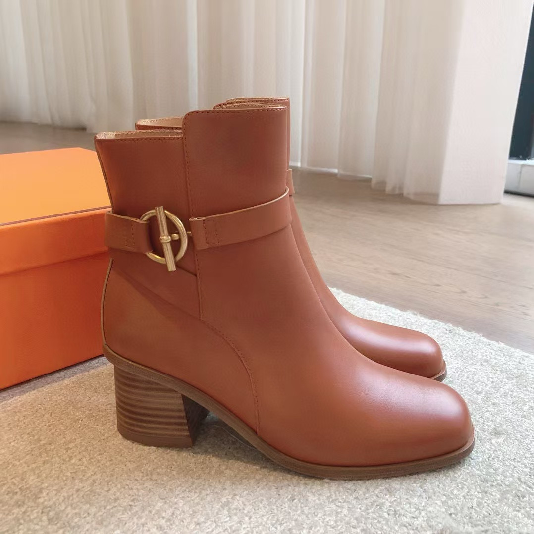 UA H**me5 Jill 60 ankle boots