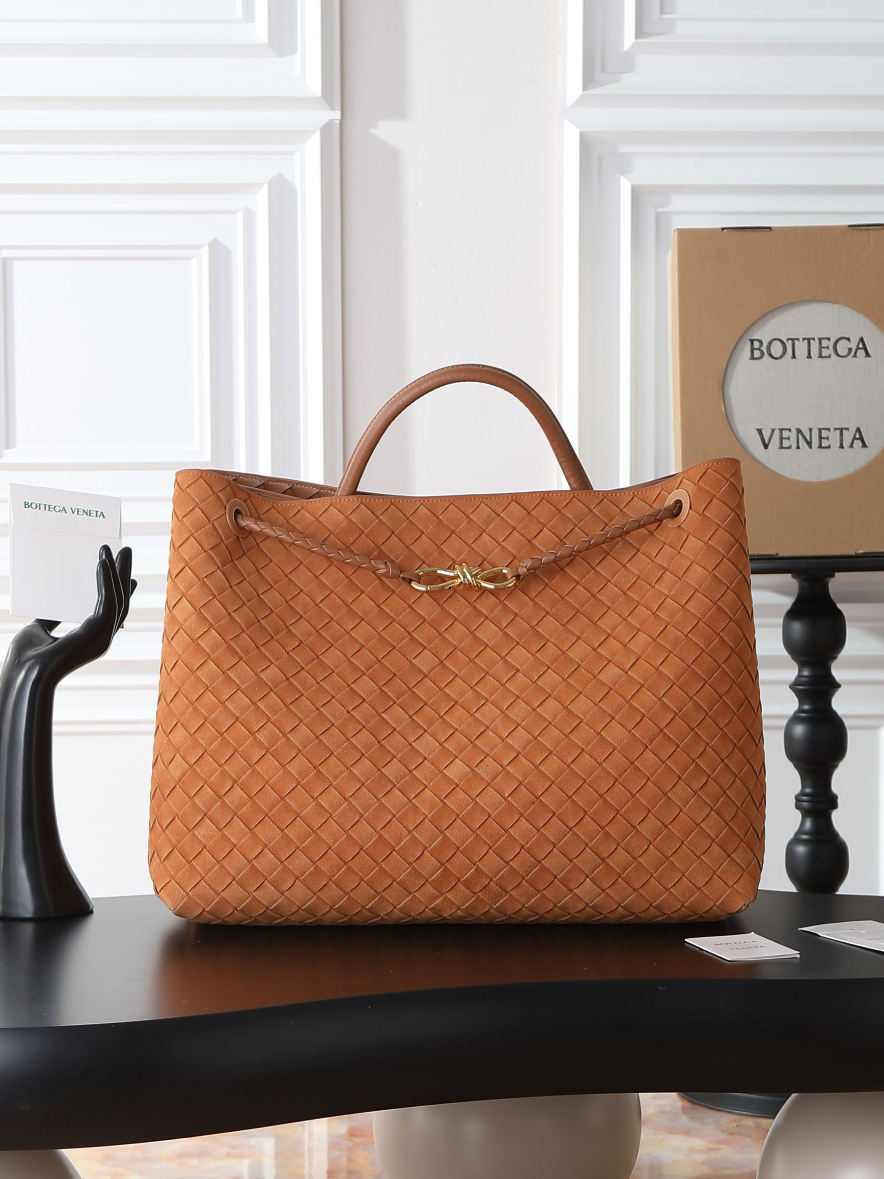 b0tt*ga Ven*ta large andiamo 42x18x35cm