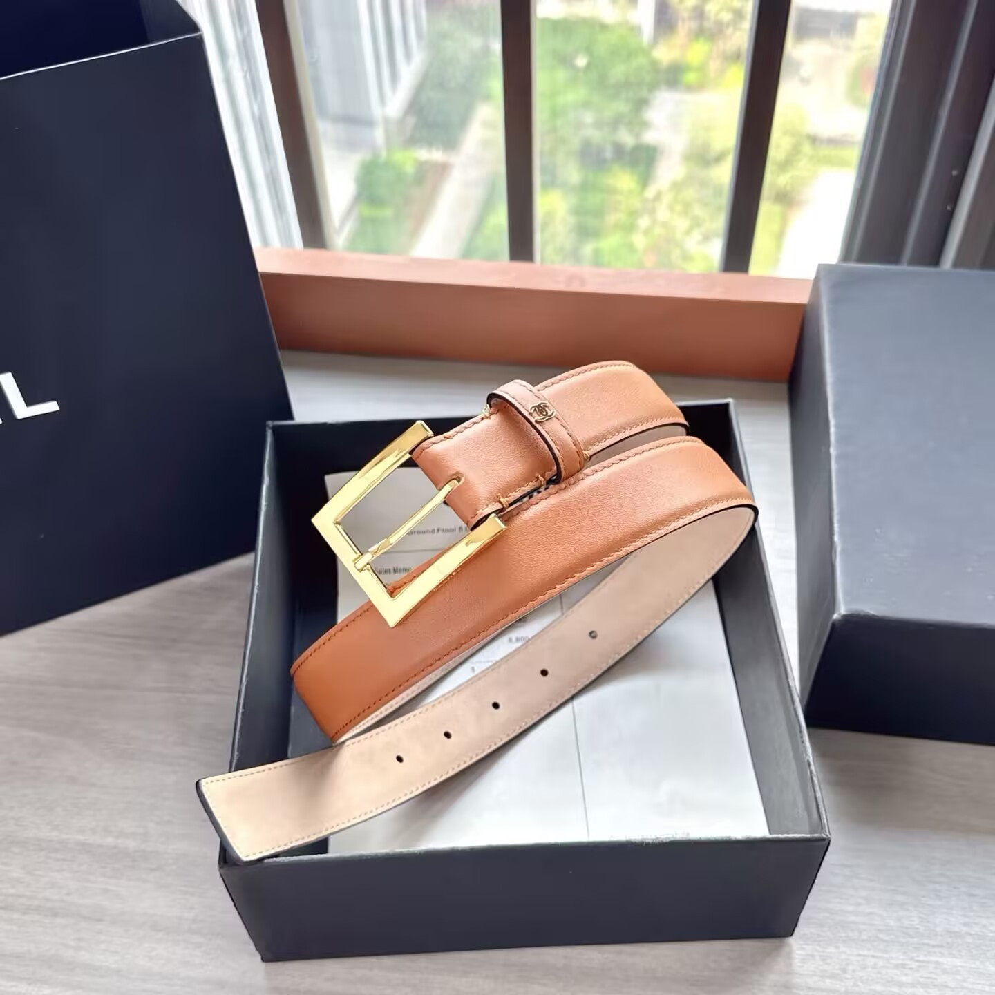 Ch**el belt