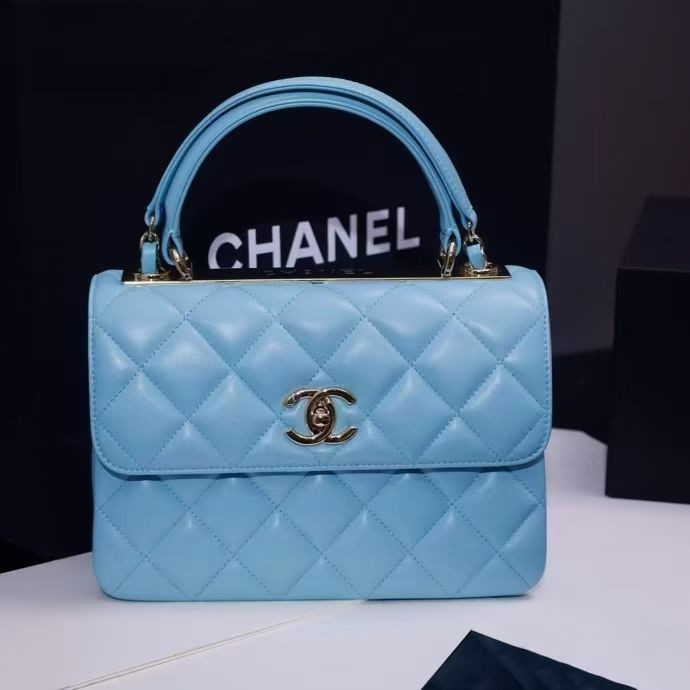 Ch**el flap bag with top handle 17x25x12cm