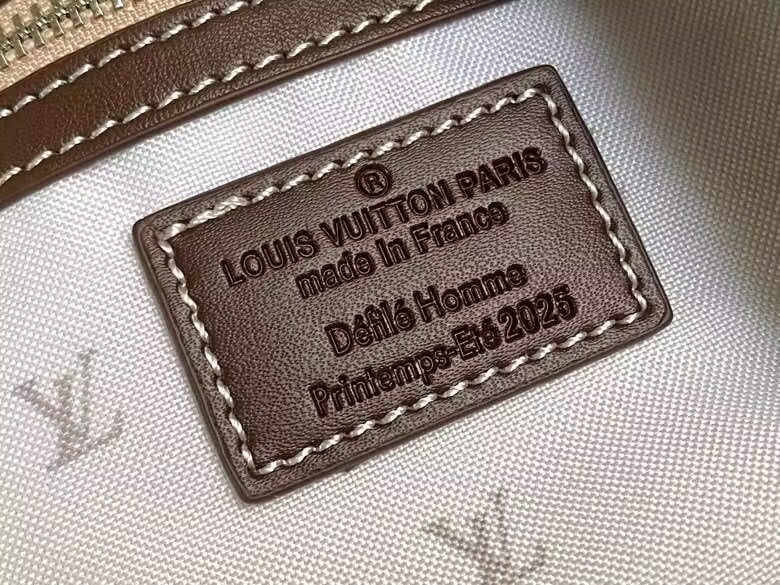 LV KEEPALL BANDOULIÈRE 50 Travel Bag M26127 29x23x50cm