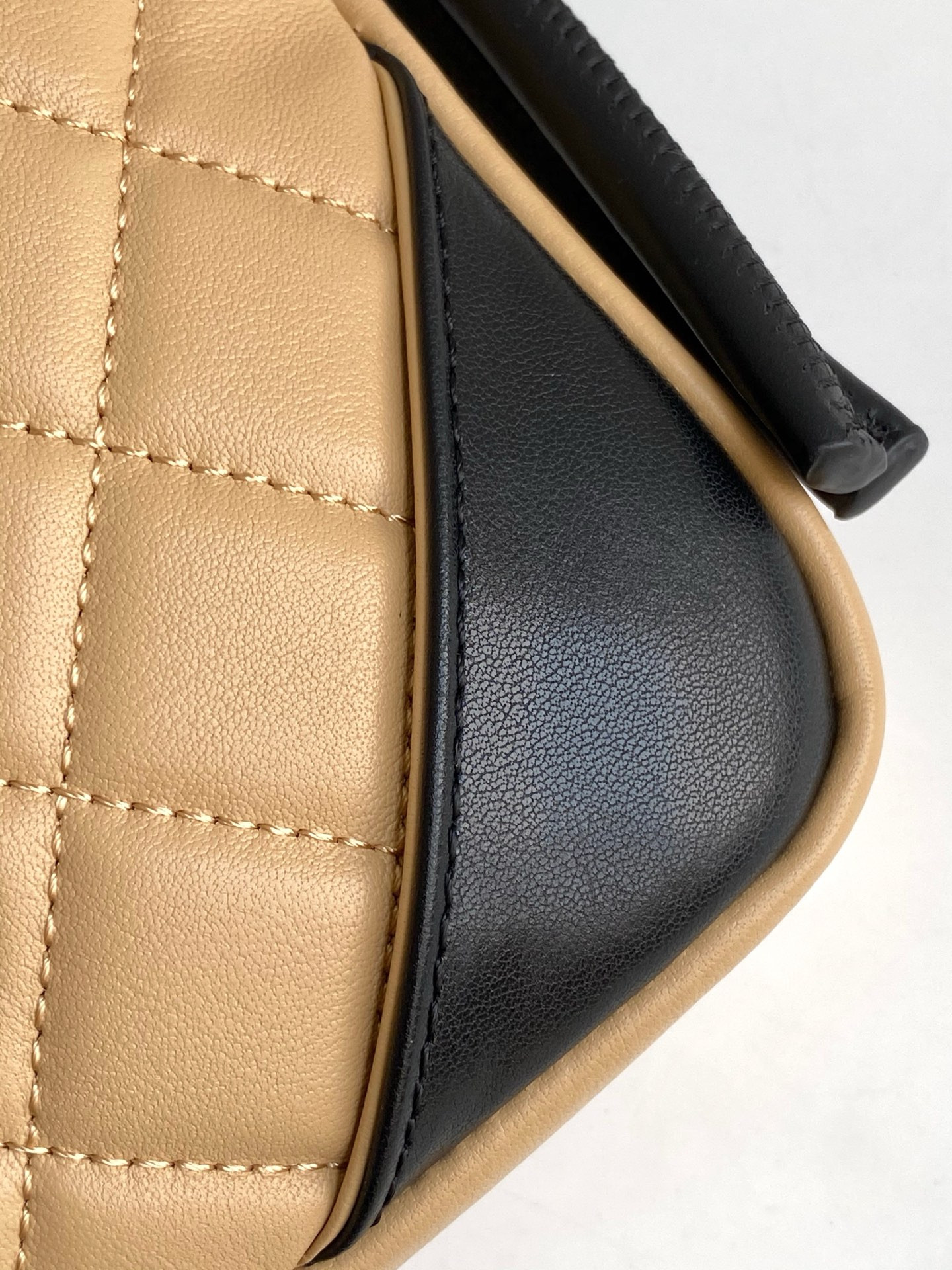 Ch**el cambon line crossbody bag 13x15x3.5cm