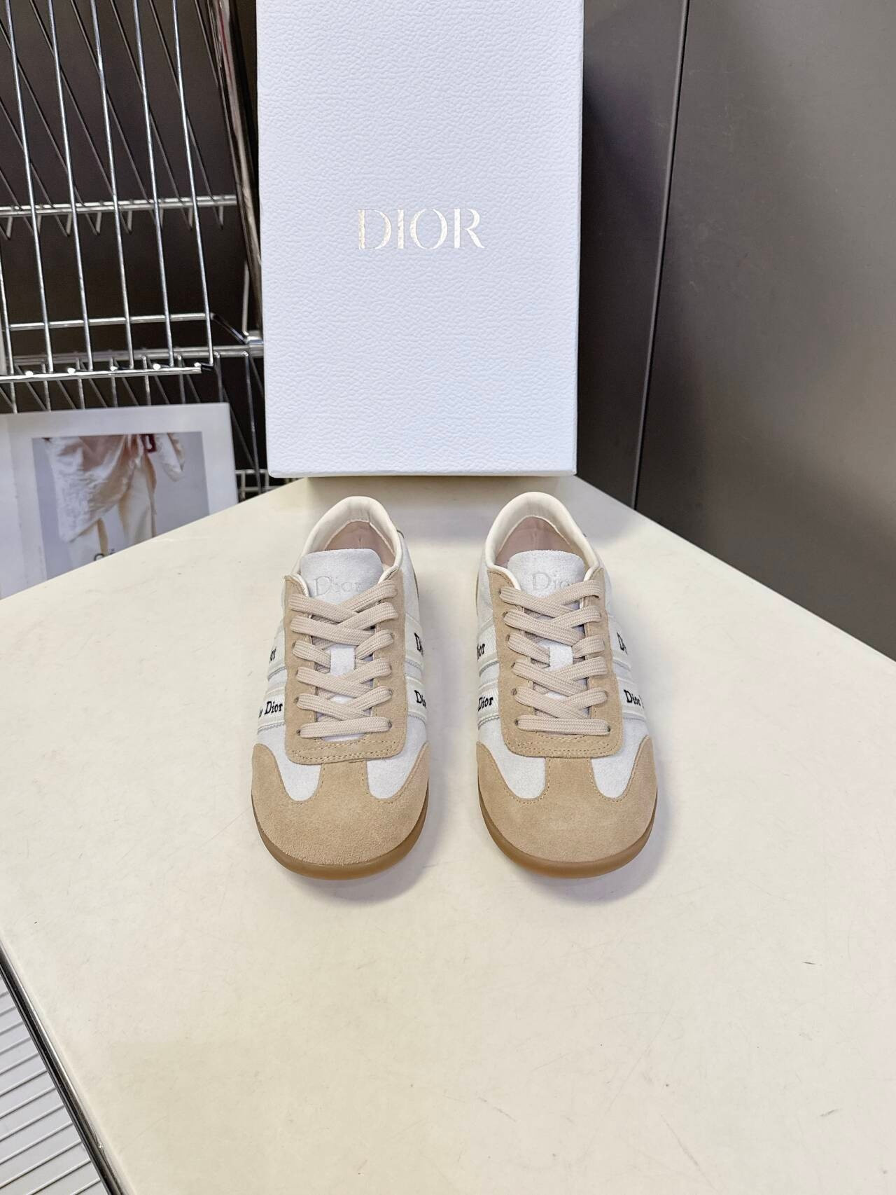 UA D10r Sneakers