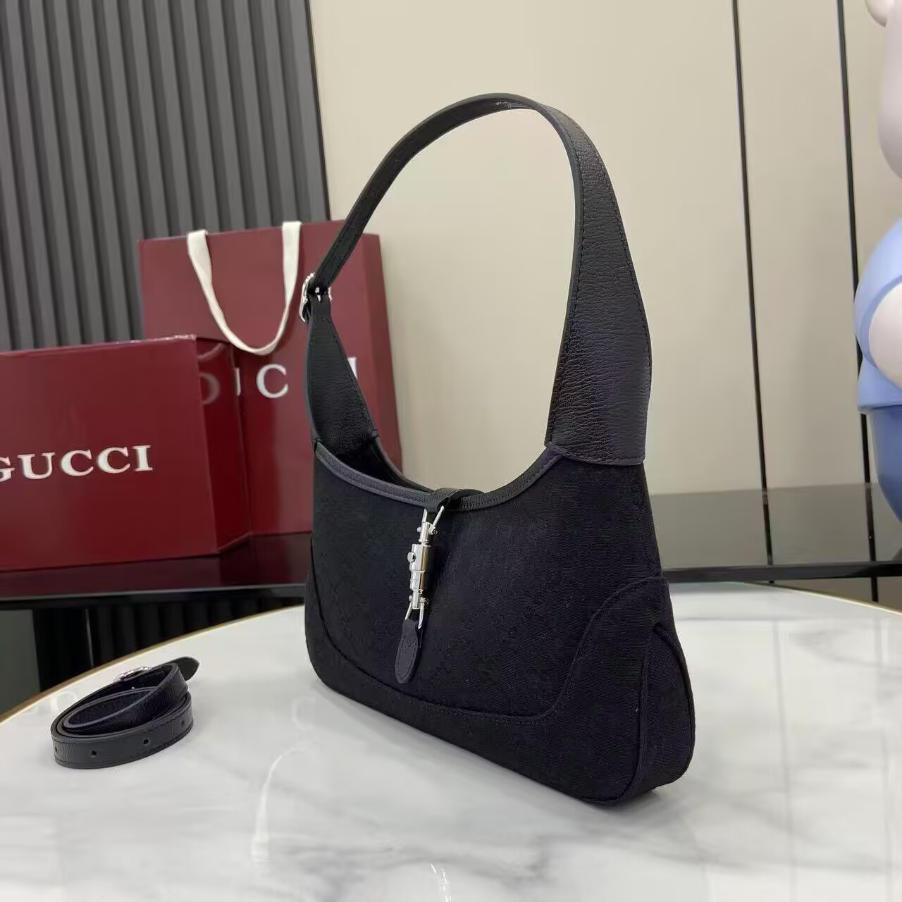 Gvc*1 Jackie Slim Small Shoulder Bag 27x13x6cm