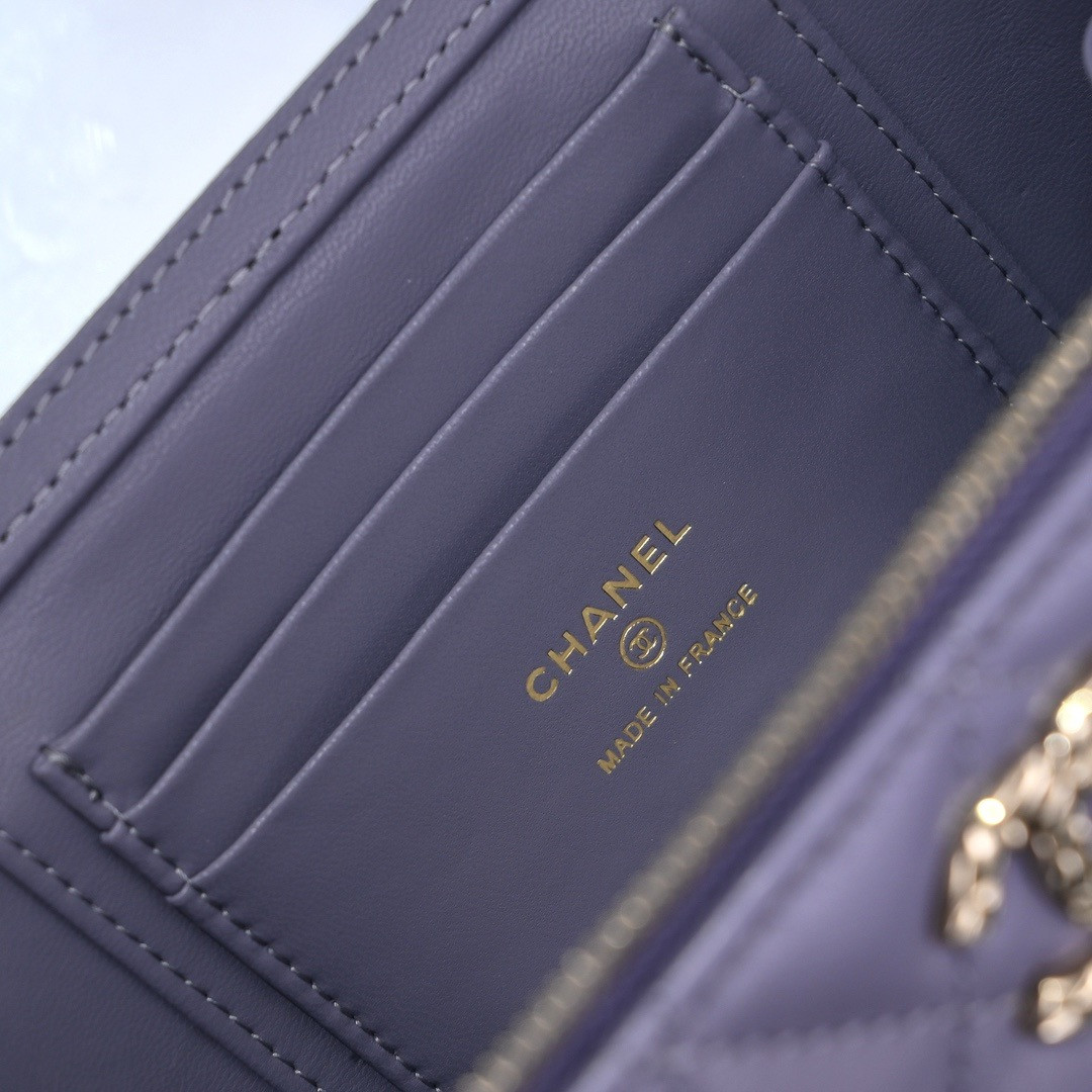 Ch**el Clutch With Chain 9.5x17x 8cm